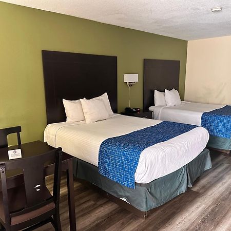 Travelodge By Wyndham Clarksville Dış mekan fotoğraf