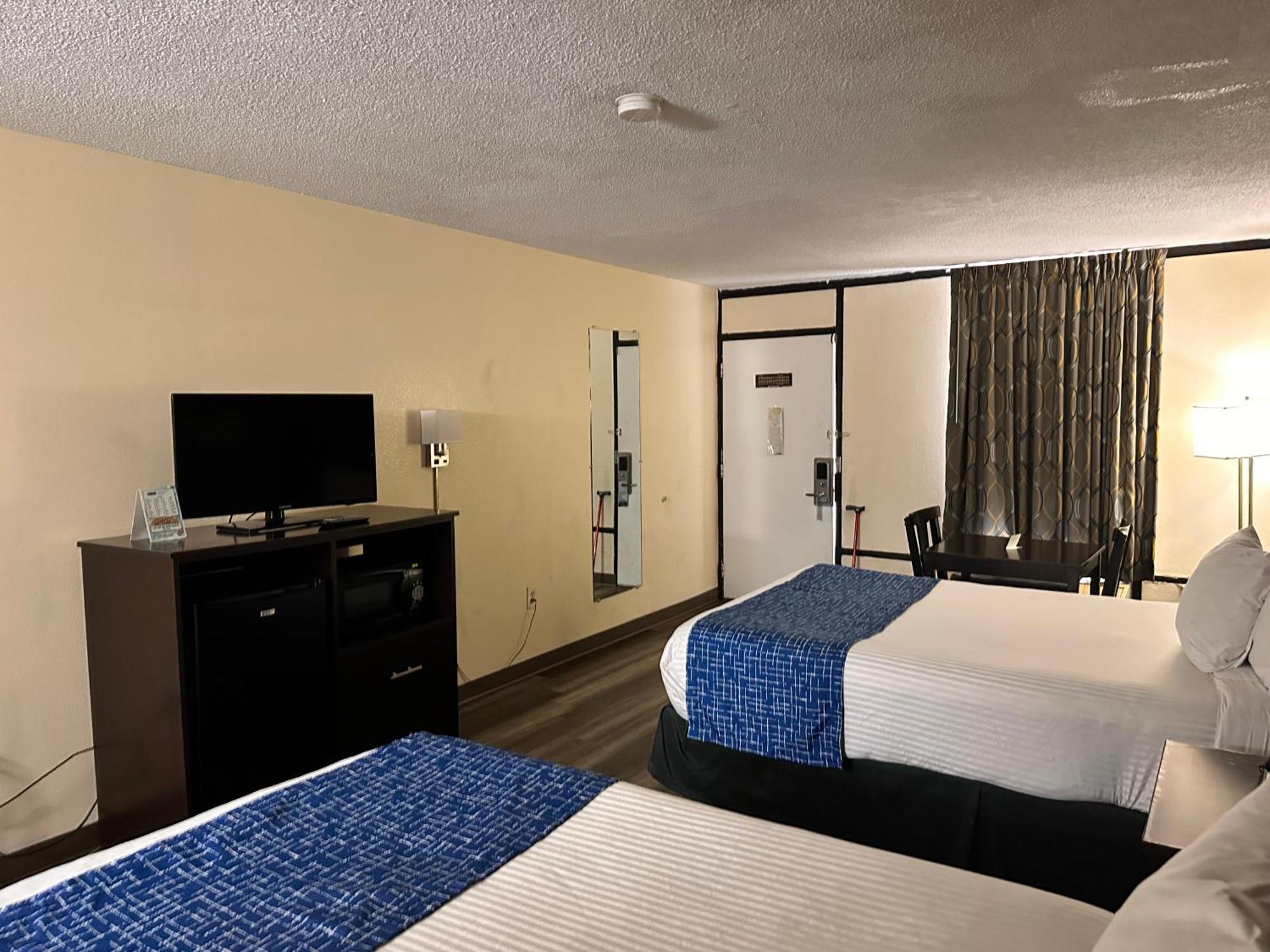 Travelodge By Wyndham Clarksville Dış mekan fotoğraf