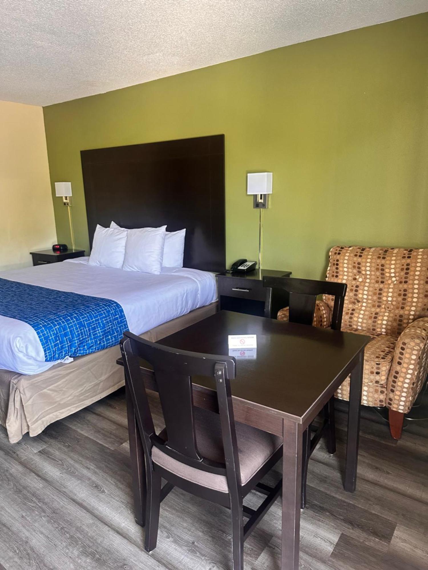 Travelodge By Wyndham Clarksville Dış mekan fotoğraf
